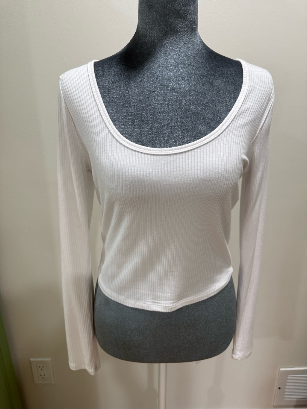Bozzolo White Ribbed Scoop-Neck Long Sleeve Top